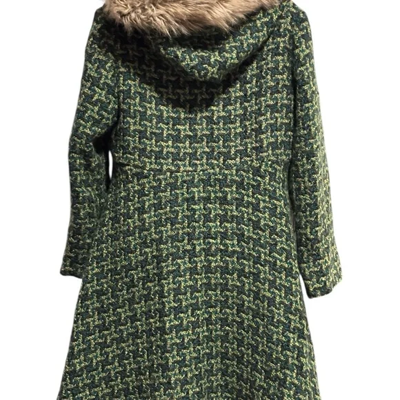 Green and Yellow Patterned Coat - Picture 2 of 5